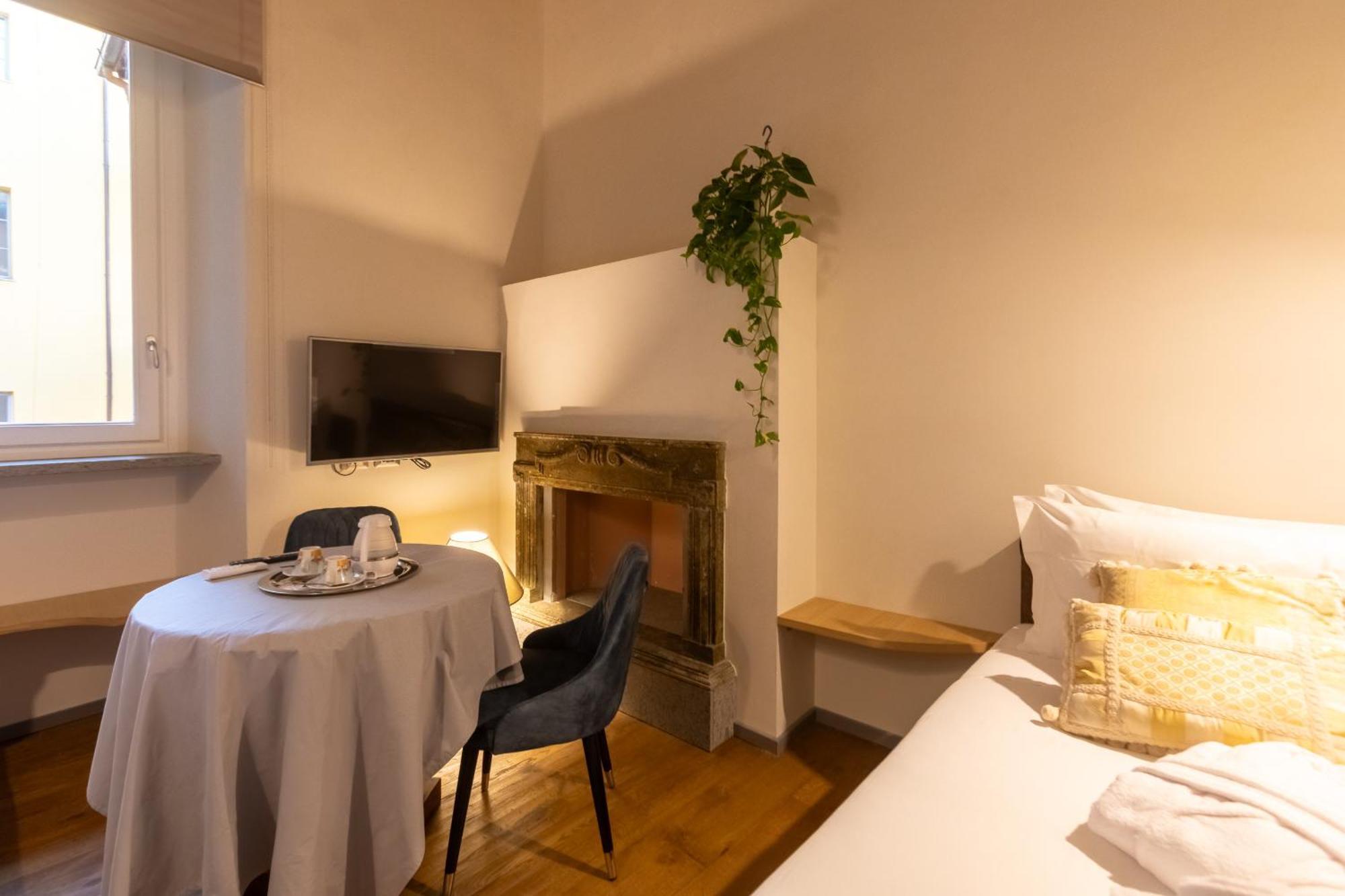 Fontana Di Trevi Roma Luxury Suite Eksteriør billede