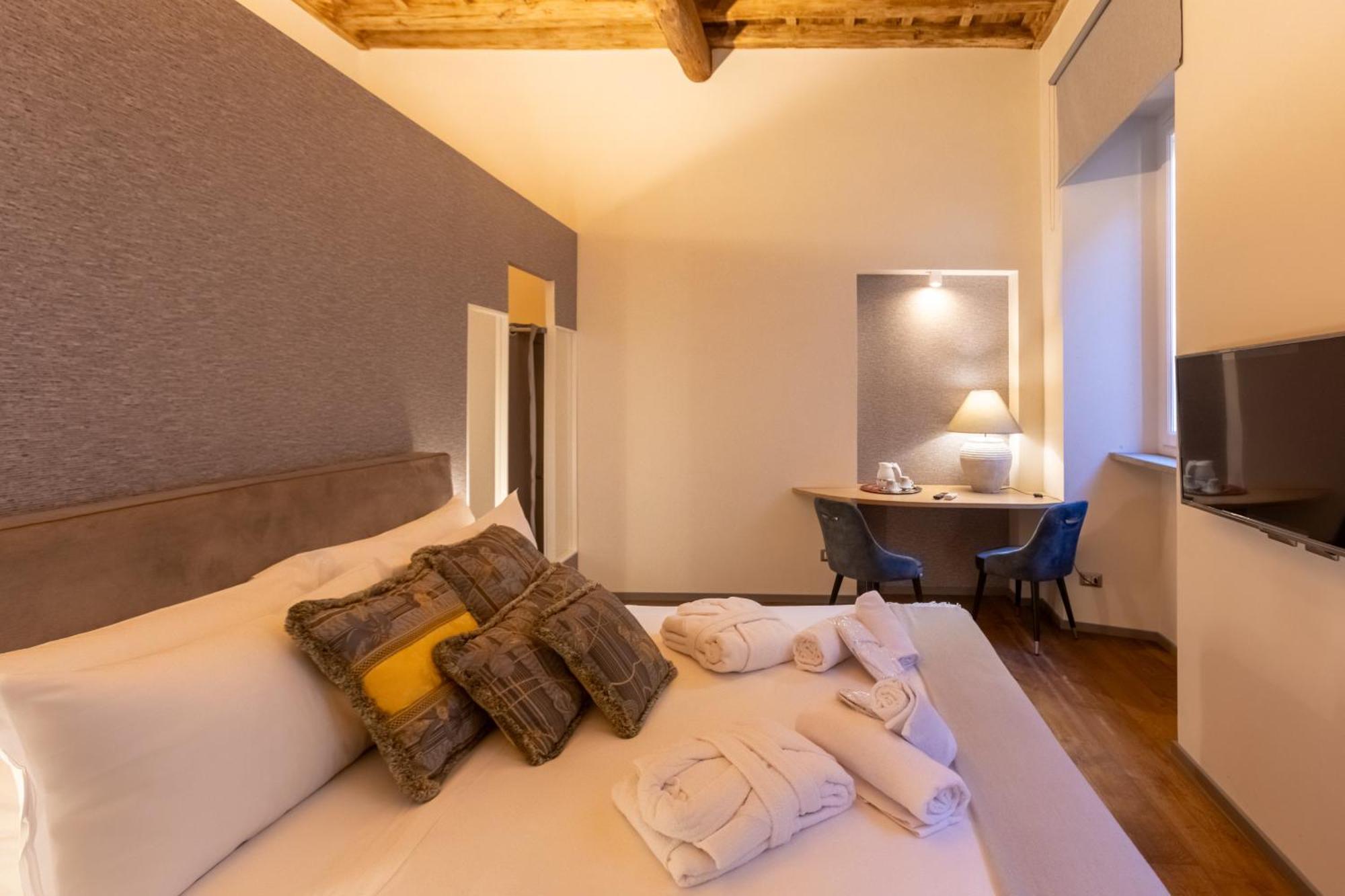 Fontana Di Trevi Roma Luxury Suite Eksteriør billede