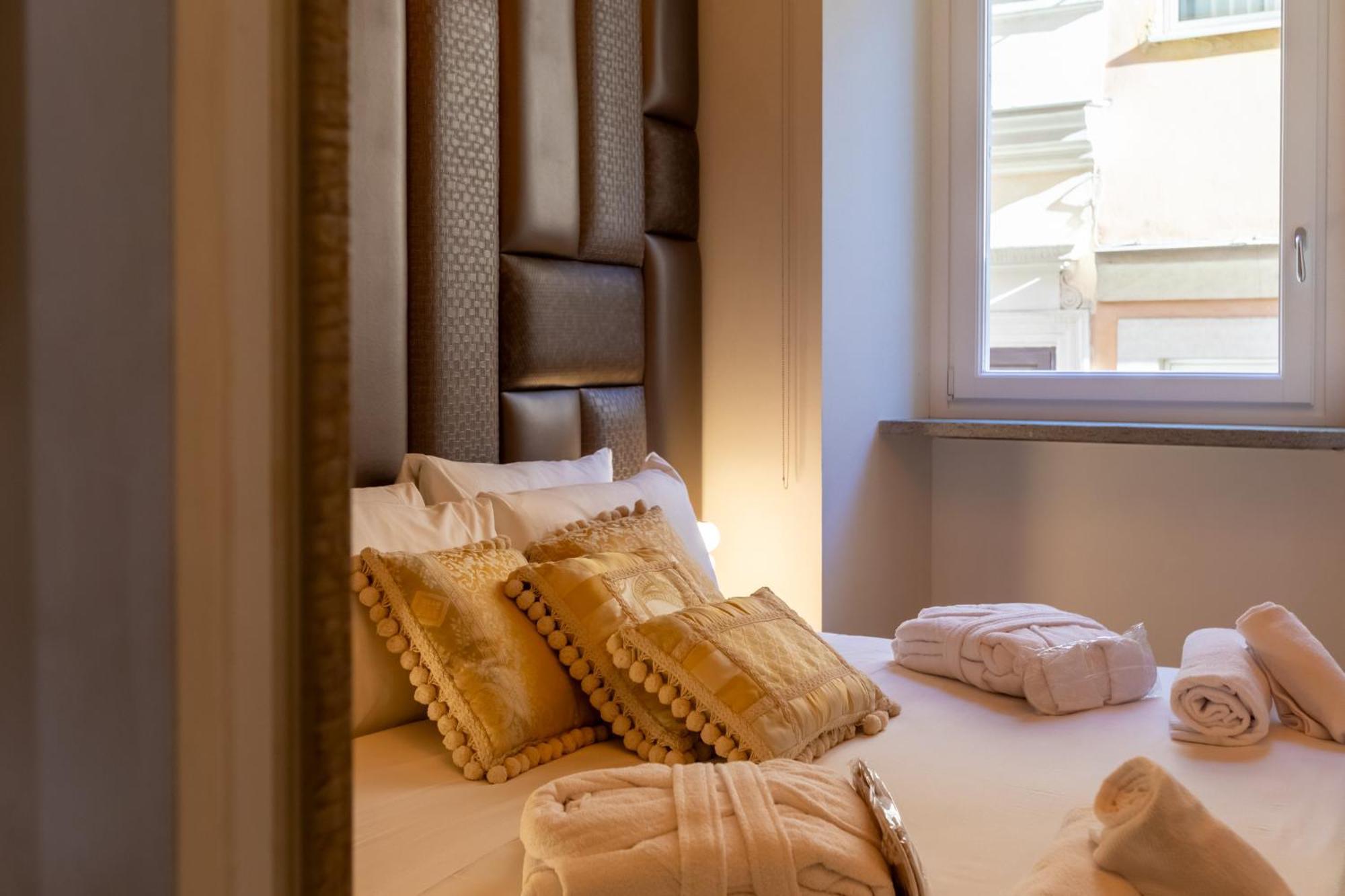 Fontana Di Trevi Roma Luxury Suite Eksteriør billede